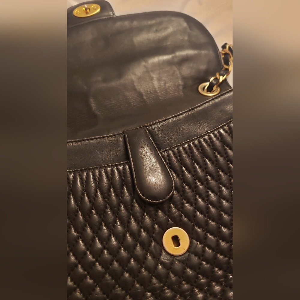 BALLY Quilted Chain Shoulder Bag Lambskin leather Black - Picture 6 of 13